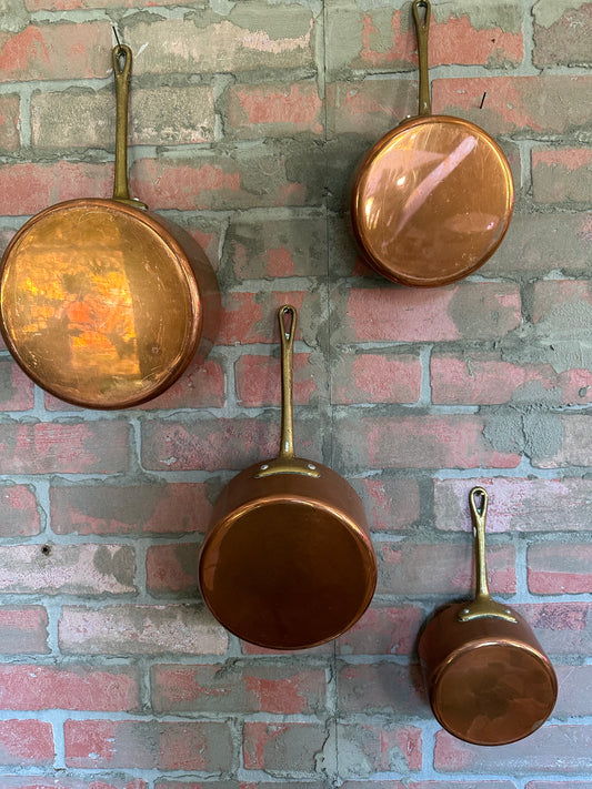 Vintage copper nesting sauce pans | Brass handles | Fully tinned
